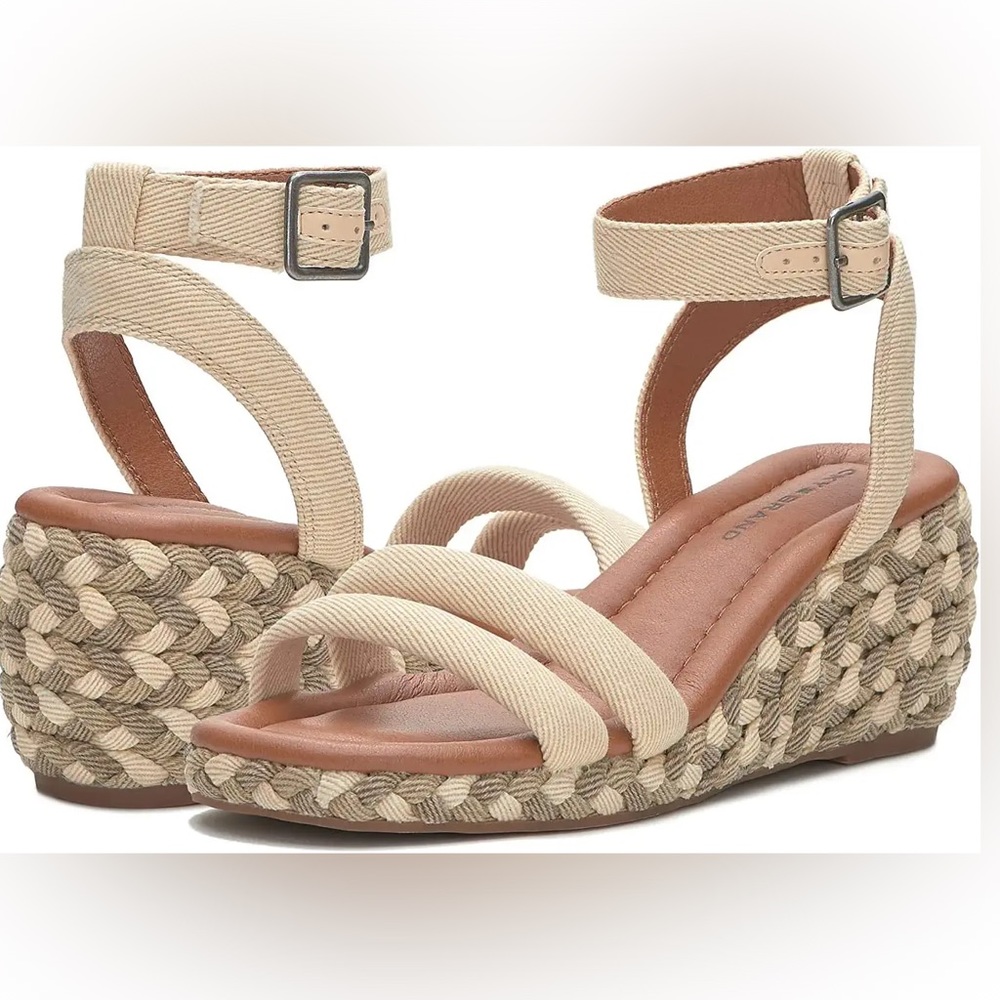 Lucky Brand Cream Wedge Size 8